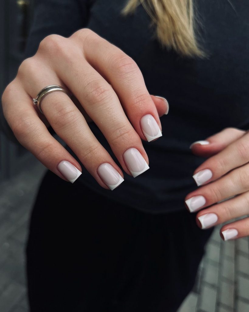 White Fall Nails 26 Ideas: Embrace the Elegance