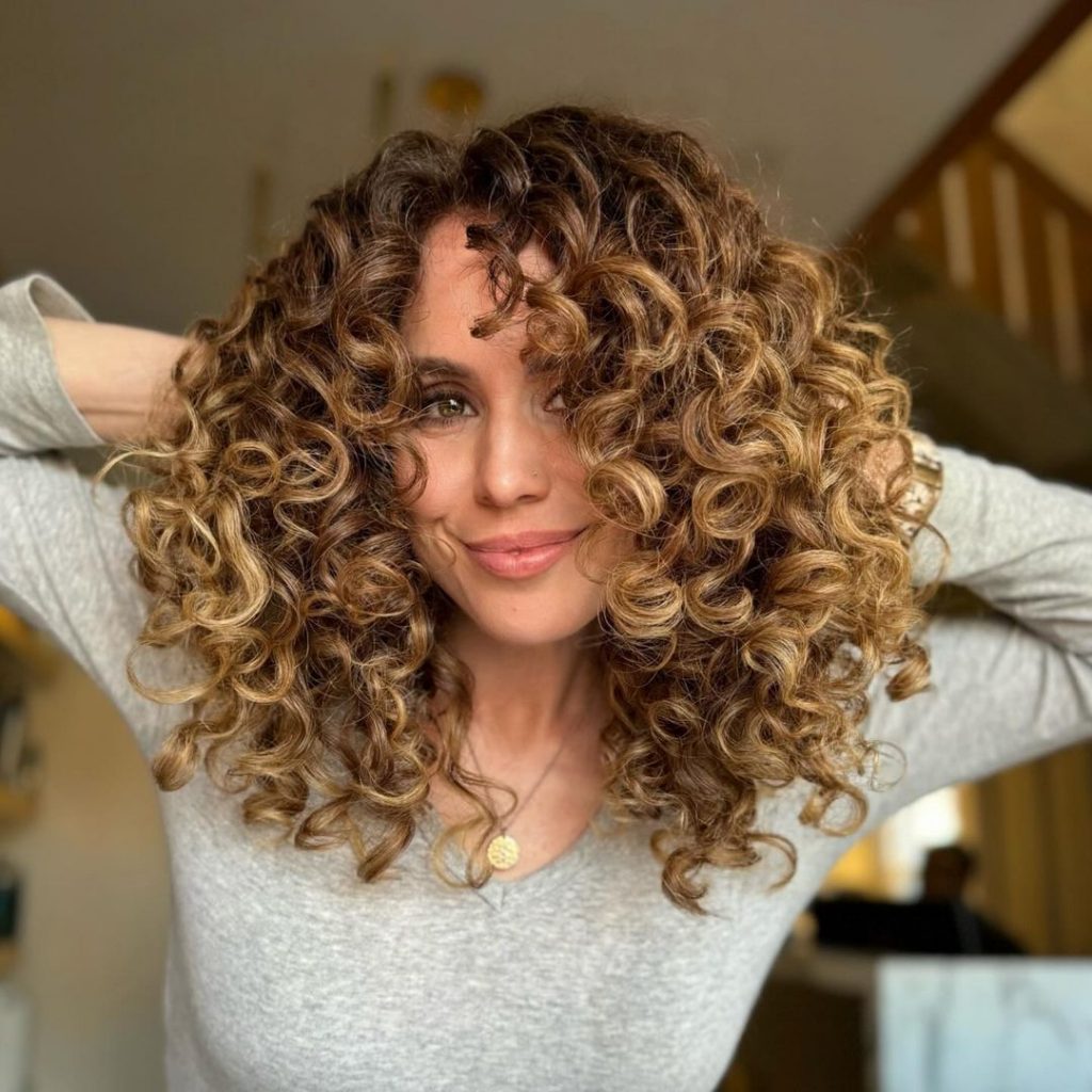 Fall Curly Hairstyles 2024 25 Ideas: Trendy Looks and Styling Tips for the Season