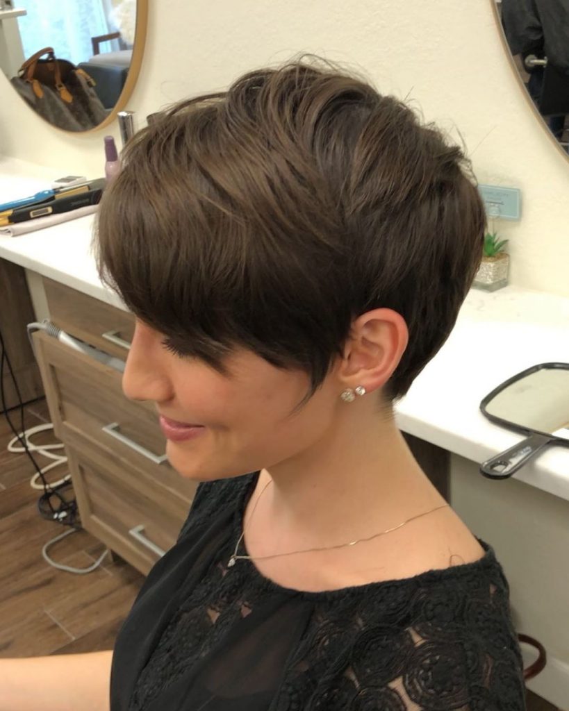 Short Haircuts for Fall 2024 25 Ideas: Trendy and Chic Styles to Try This Season