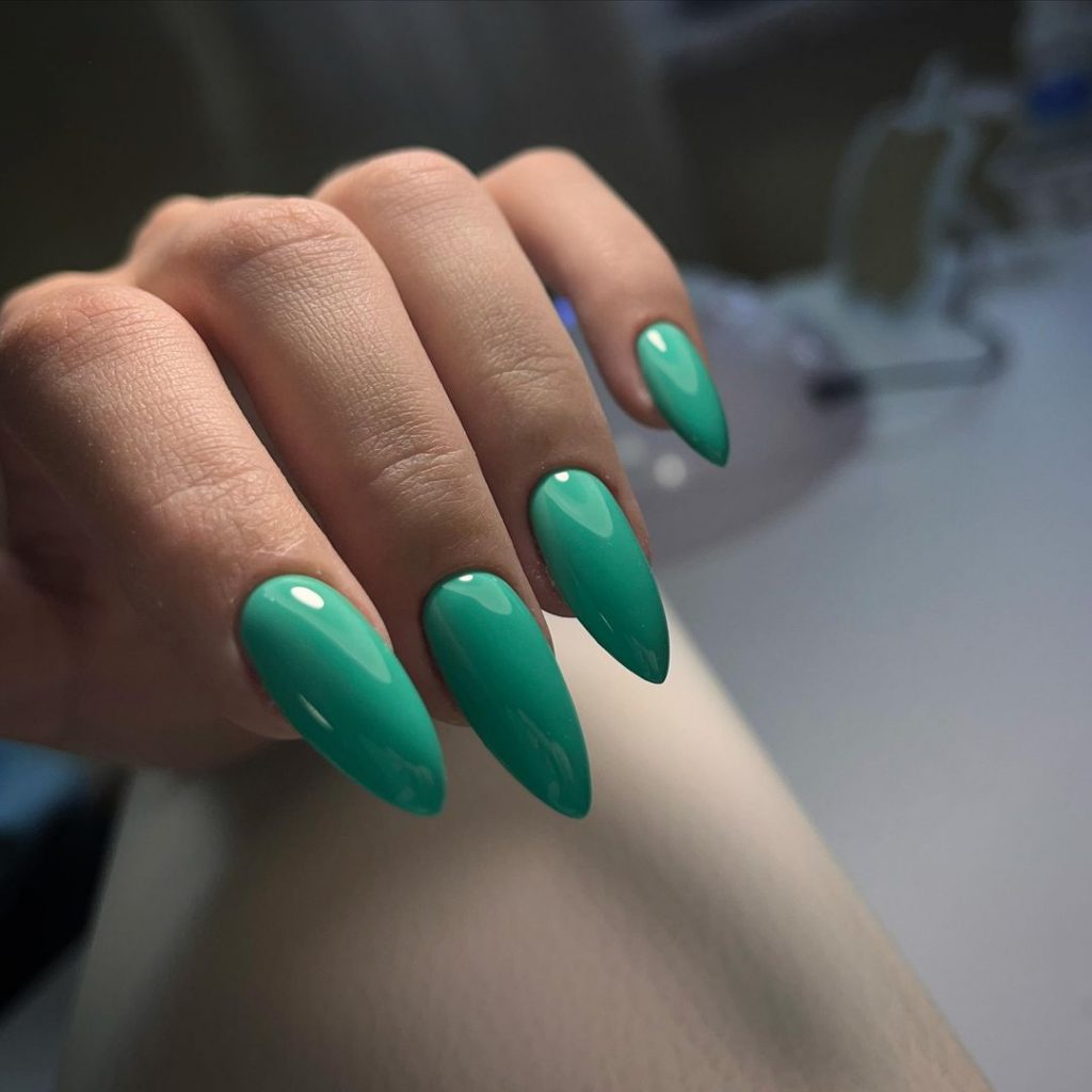 Stunning Fall Nails Almond 2024: Top Trends and Design 25 Ideas