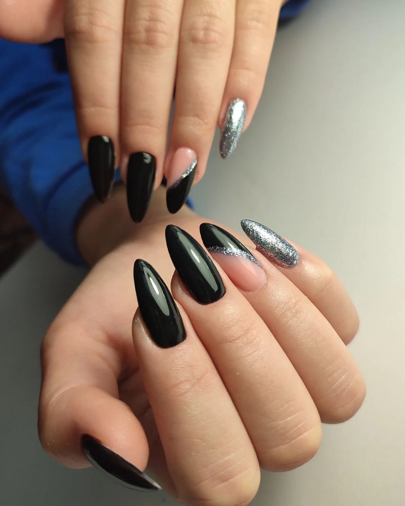 Trendy Black Fall Nails 2024: Stunning Designs and Inspiring 25 Ideas