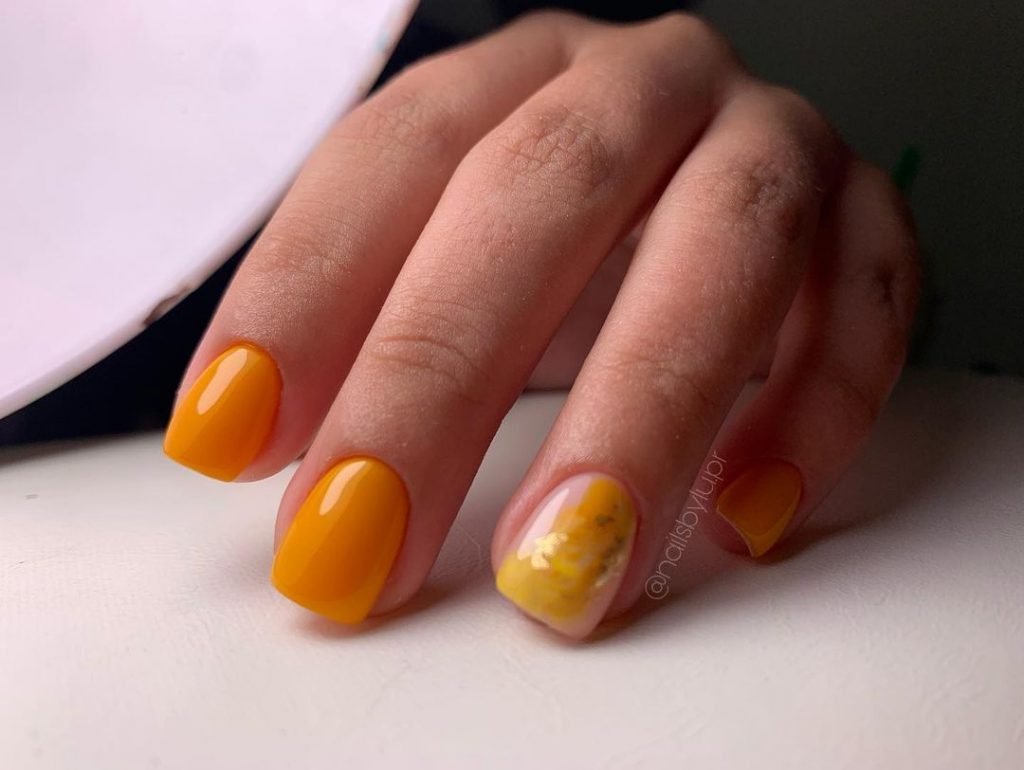 Stunning Fall Shellac Nails 2024: Top Trends and 25 Ideas for a Perfect Autumn Manicure