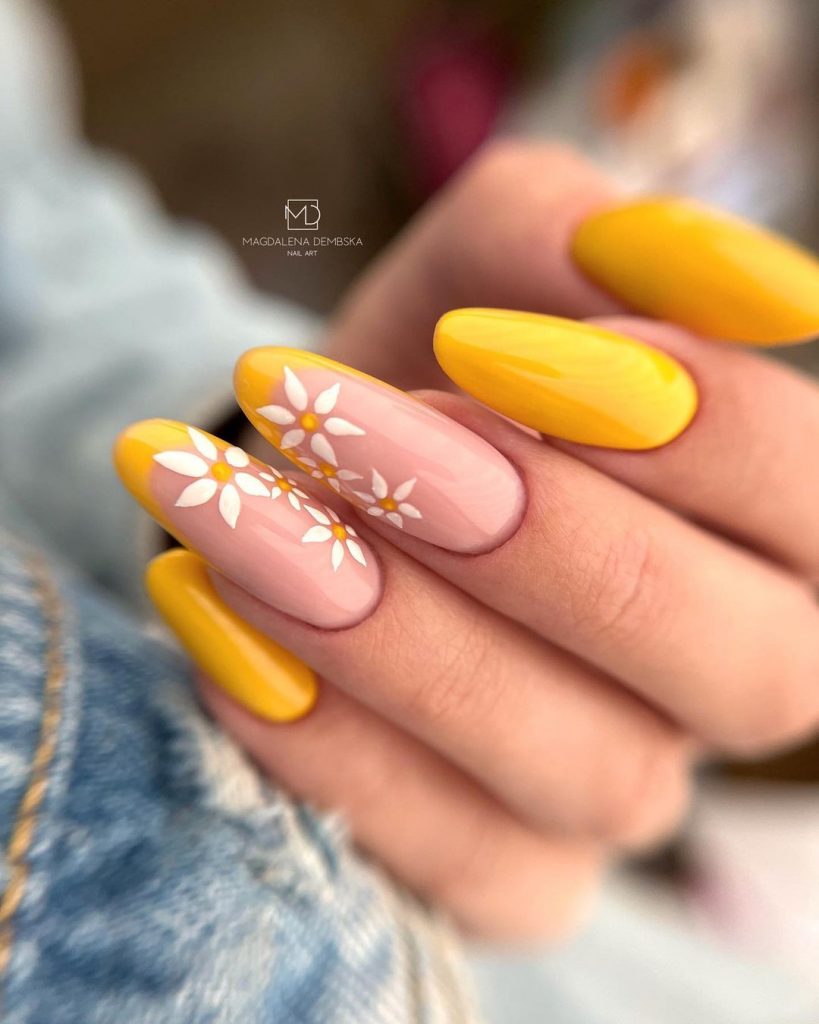 Top Fall Flowers Nail Art Designs for 2024 25 Ideas: Embrace the Beauty of Autumn