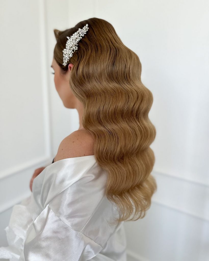 Stunning Fall Wedding Hairstyles 2024 27 Ideas: Top Trends for Brides and Bridesmaids