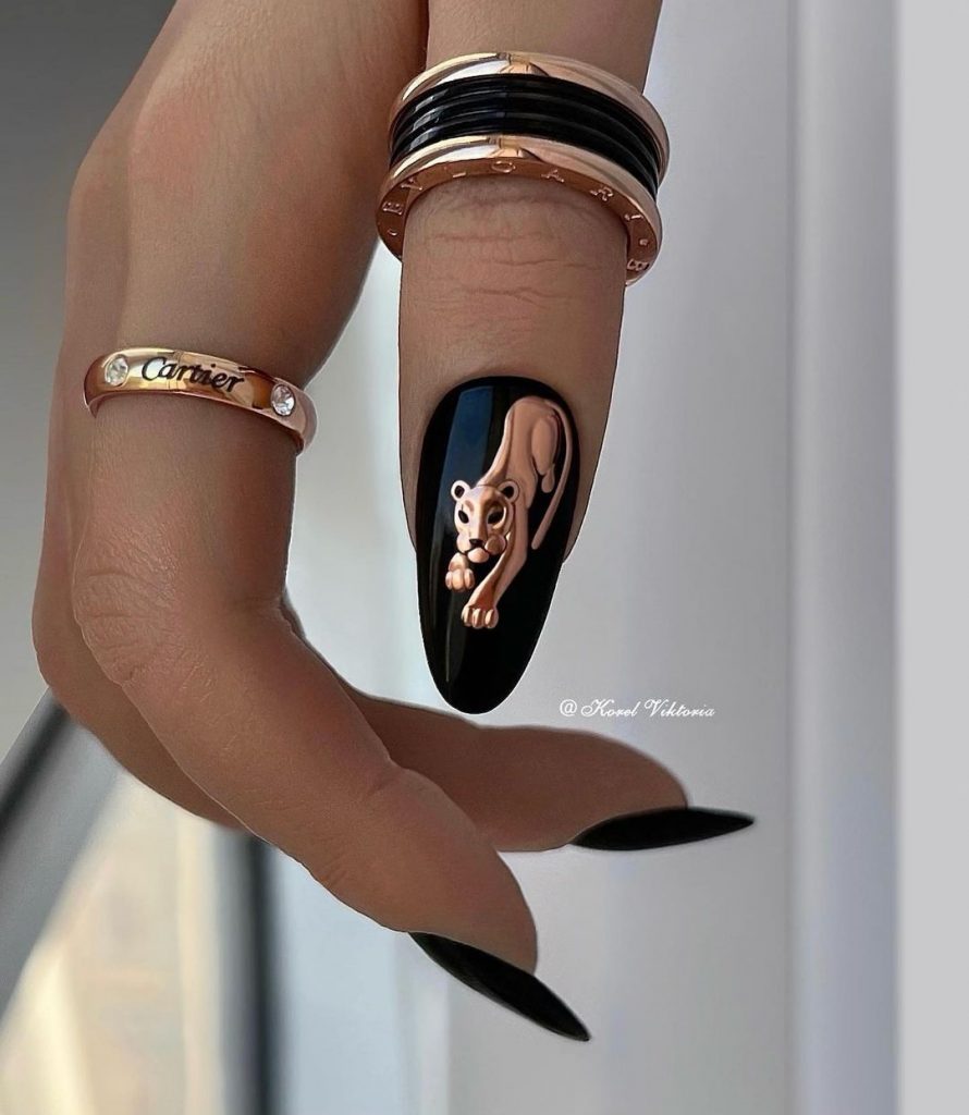 Trendy Black Fall Nails 2024: Stunning Designs and Inspiring 25 Ideas