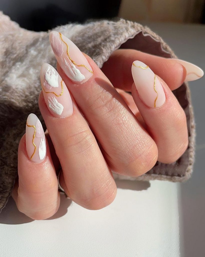 Stunning Fall Nails Almond 2024: Top Trends and Design 25 Ideas