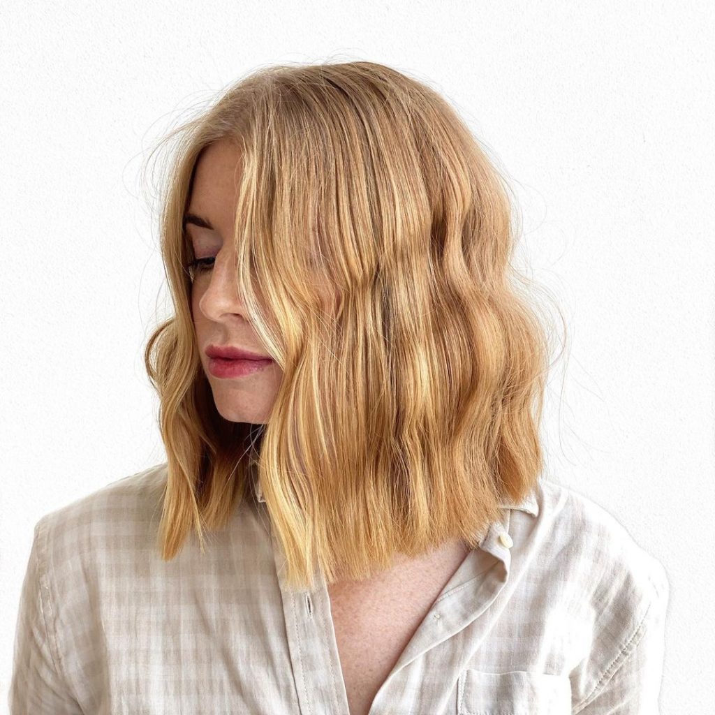 Stunning Winter Medium Haircuts to Keep You Stylish All Season 25 Ideas