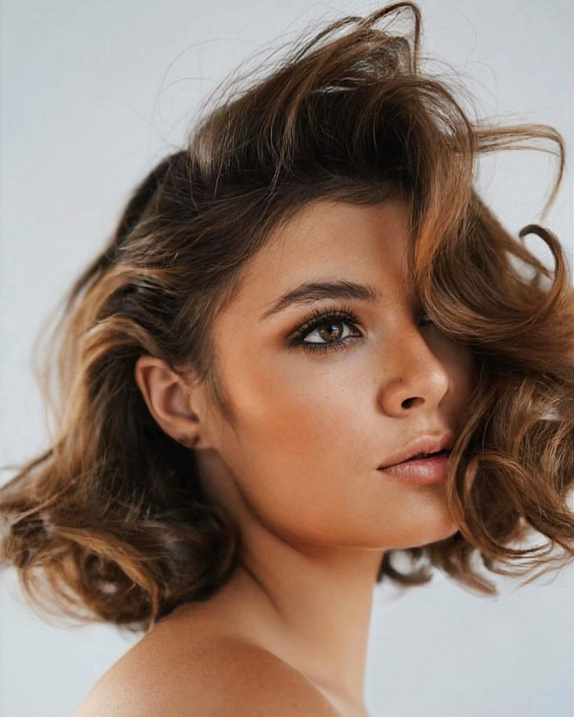 Embrace the Chic of Short Winter Haircuts 20 Ideas