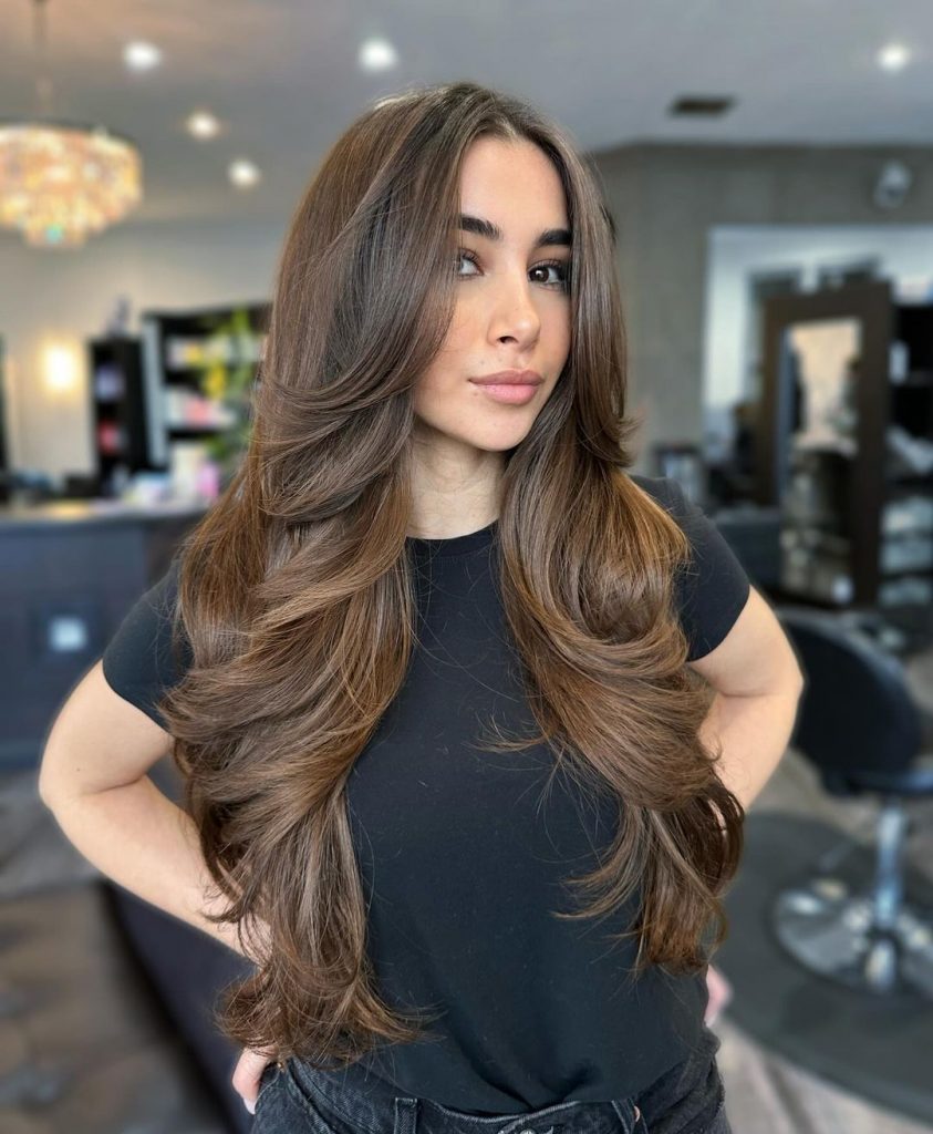 Best Long Winter Haircuts 2024 - 2025: Trendy Styles and 25 Ideas for the Season