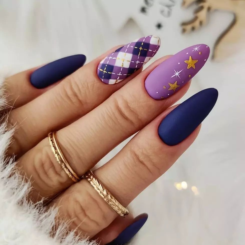 Embrace the Elegance of Winter Nails for Women Over 60 22 Ideas