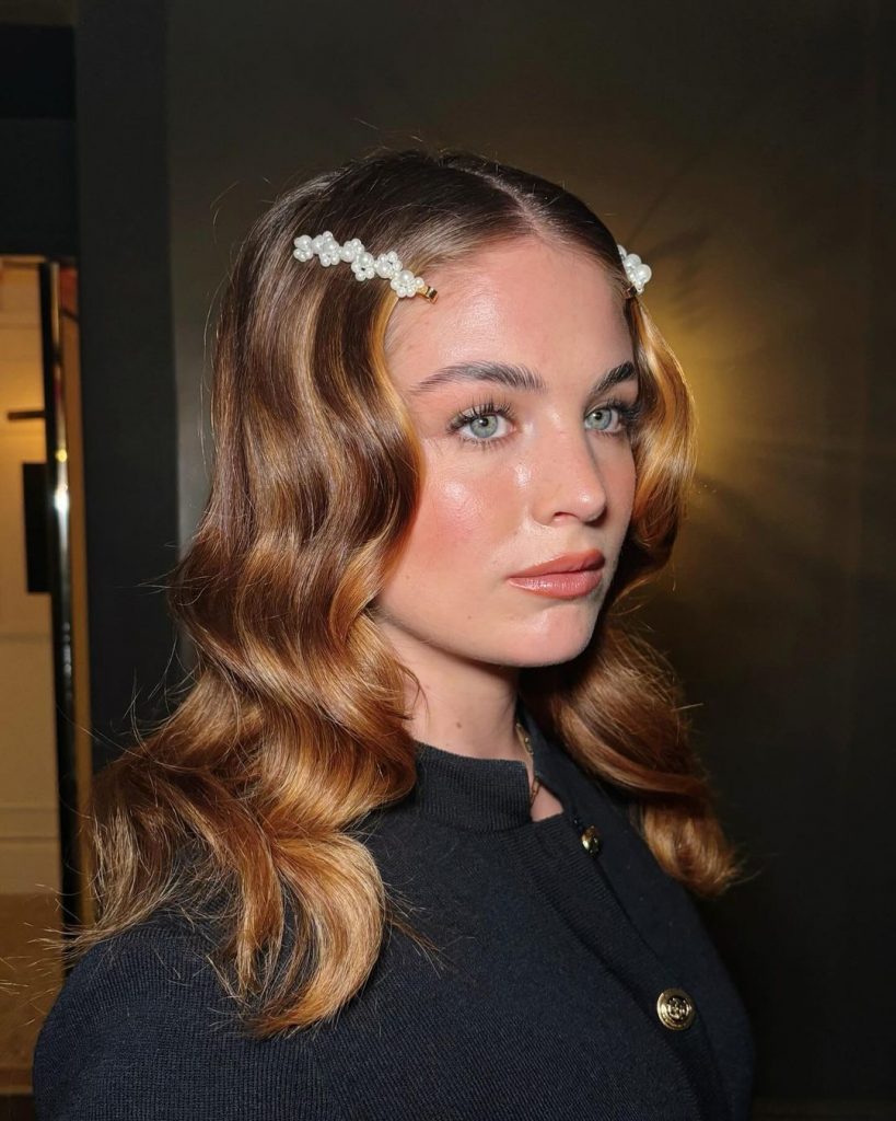 Christmas Hair 24 Ideas: Festive and Creative Styles