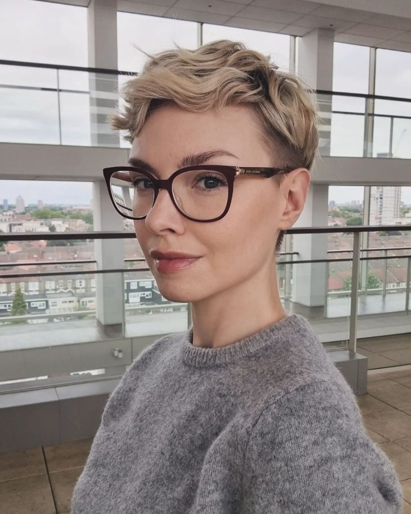 Winter Pixie Haircuts 24 Ideas: The Best Styles to Embrace This Season