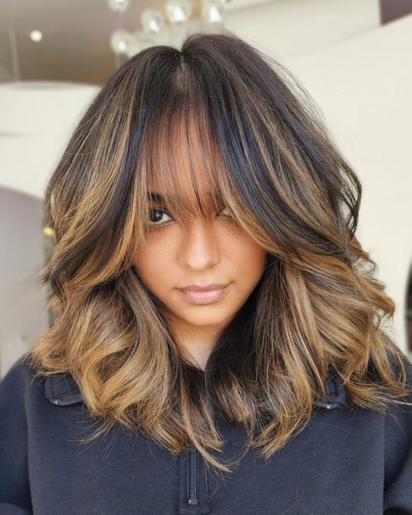 Winter Medium Haircuts 2024 - 2025: Elevate Your Style This Season 25 Ideas