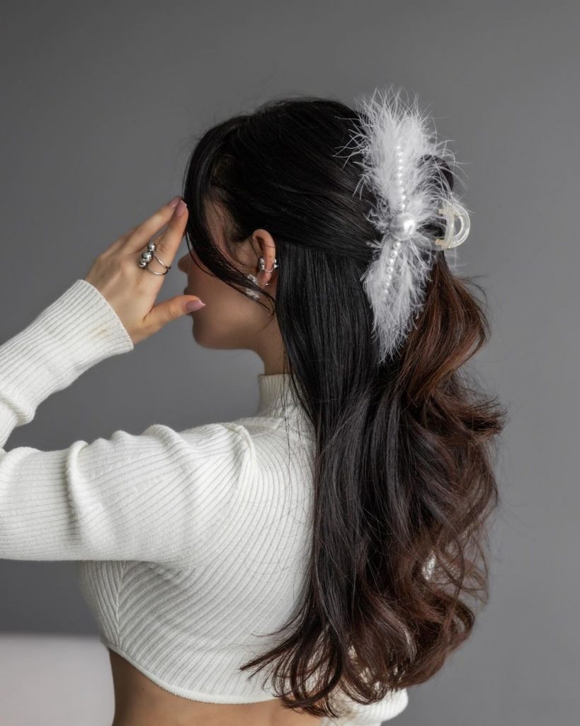 Christmas Hair 24 Ideas: Festive and Creative Styles