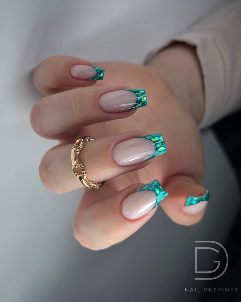 Xmas Nails 24 Ideas: Stylish and Simple Holiday Designs