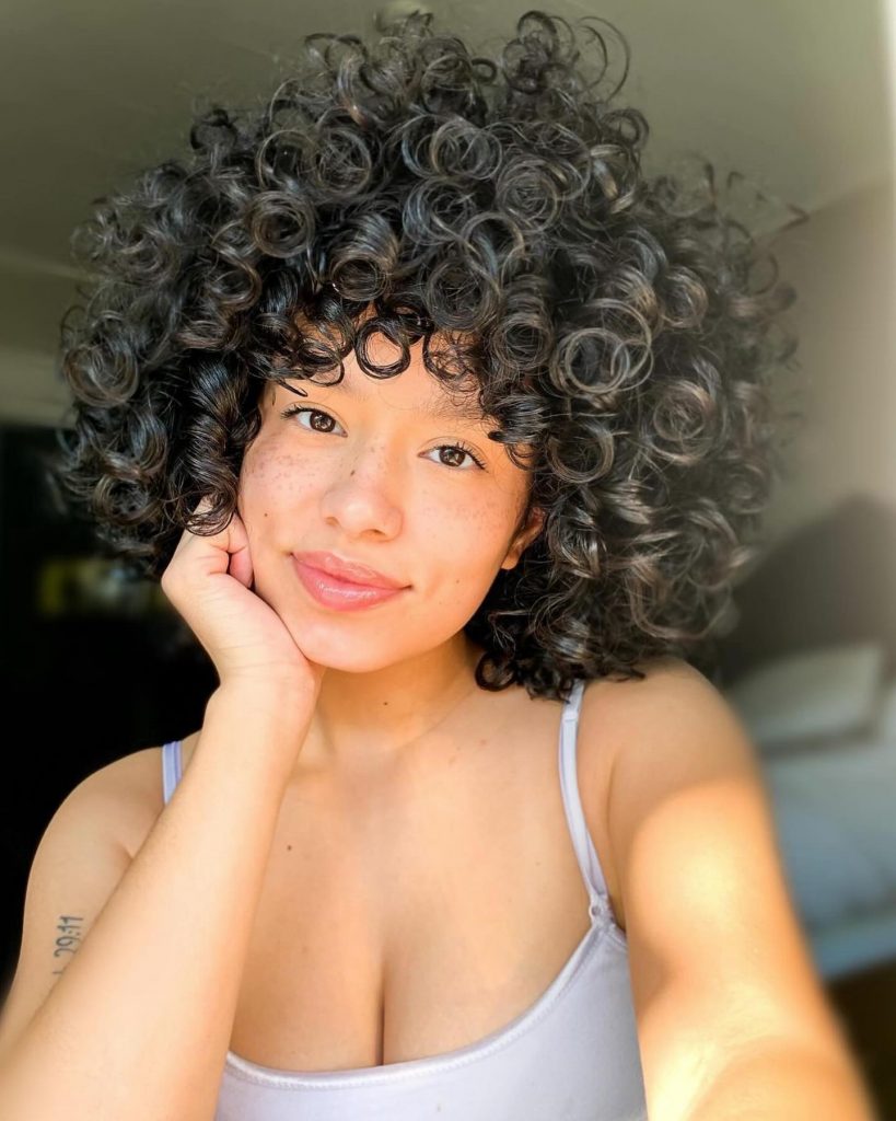 Short Curly Haircuts for 2025: Embrace Your Natural Curls with Trendy Styles 22 Ideas