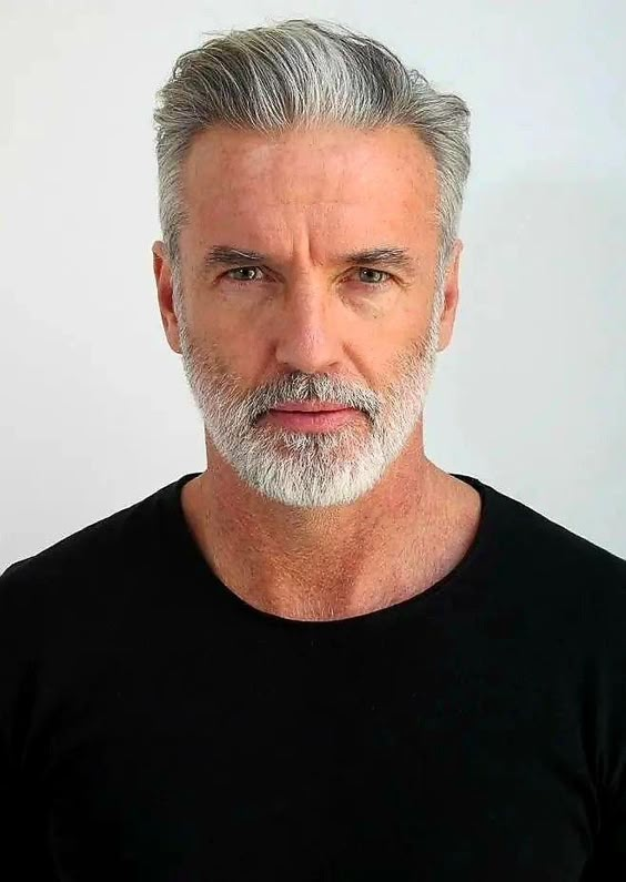 Trendy Hairstyles for Men Over 50 - 2025: Best Looks to Stay Stylish and Modern 20 Ideas