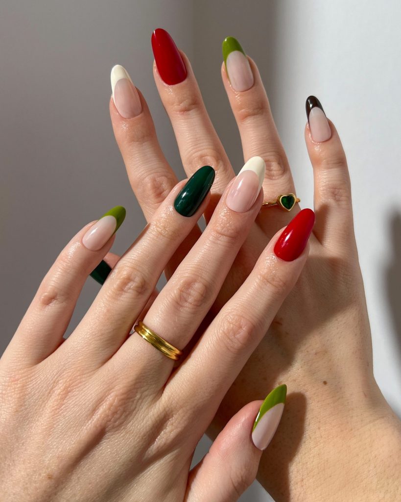 Xmas Nails 24 Ideas: Stylish and Simple Holiday Designs