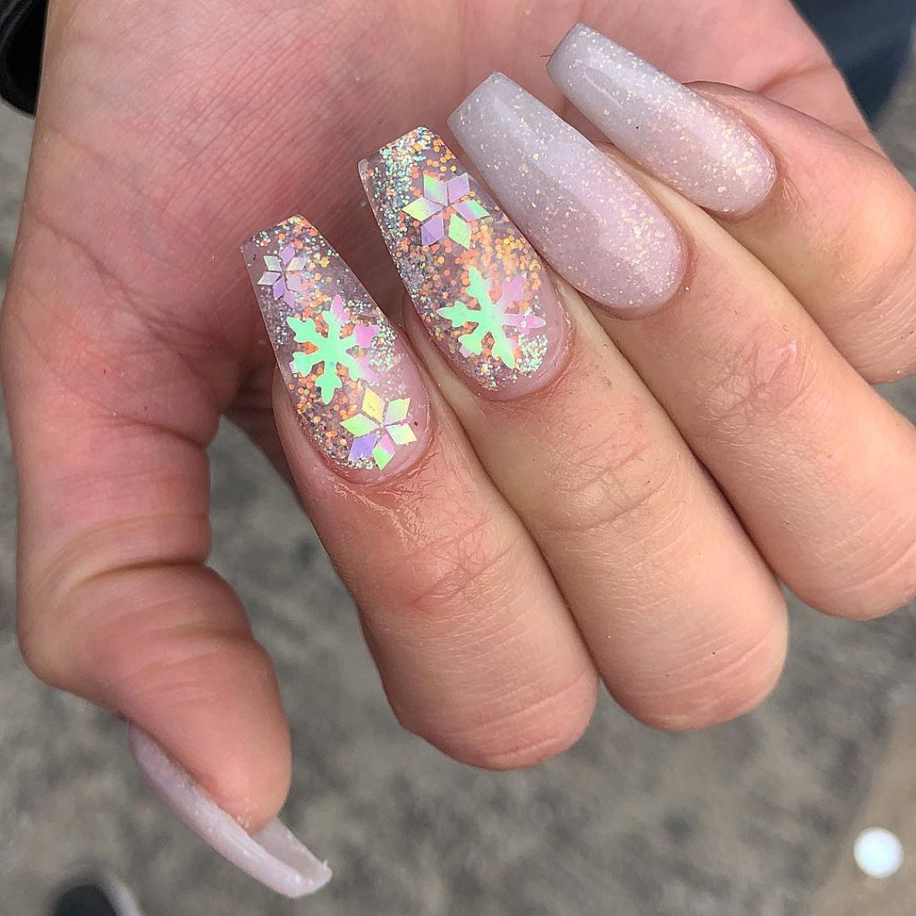 Snowflake Nails 21 Ideas 2024-2025: Winter’s Magical Nail Art Trends