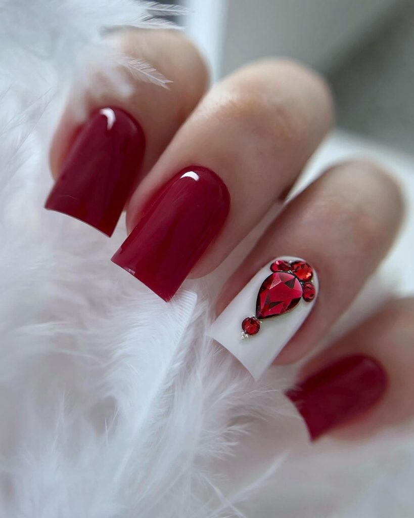 Winter Nails Square 2024 - 2025: Inspiring Looks for the Season