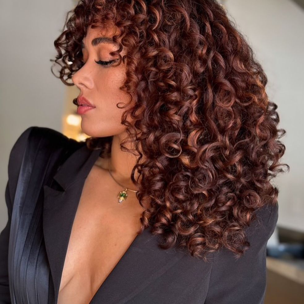 Short Curly Haircuts for 2025: Embrace Your Natural Curls with Trendy Styles 22 Ideas