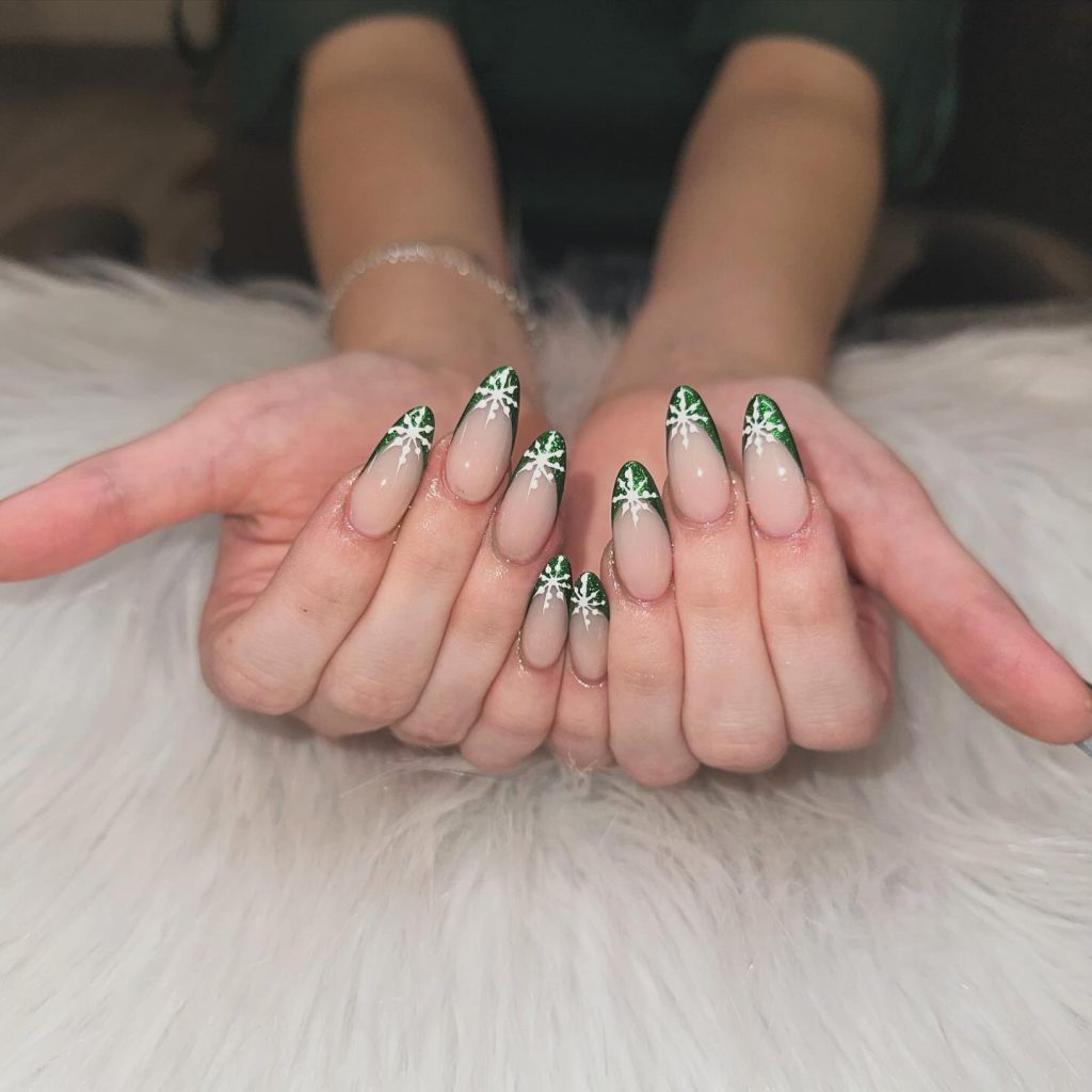 Snowflake Nails 21 Ideas 2024-2025: Winter’s Magical Nail Art Trends