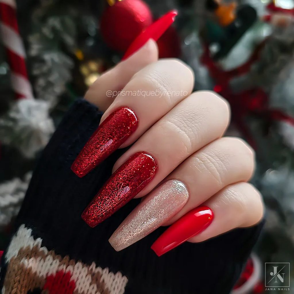 Xmas Nails 24 Ideas: Stylish and Simple Holiday Designs