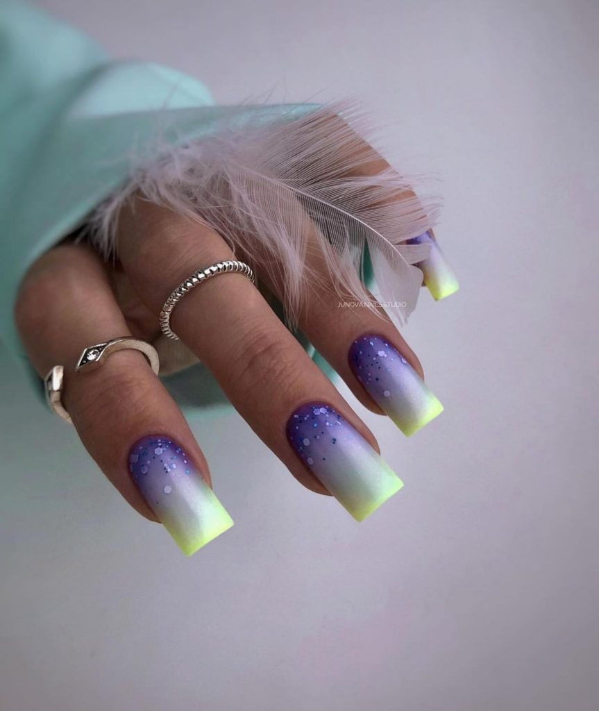 Simple Winter Nails 2024 - 2025: Stunning Ideas for the Season