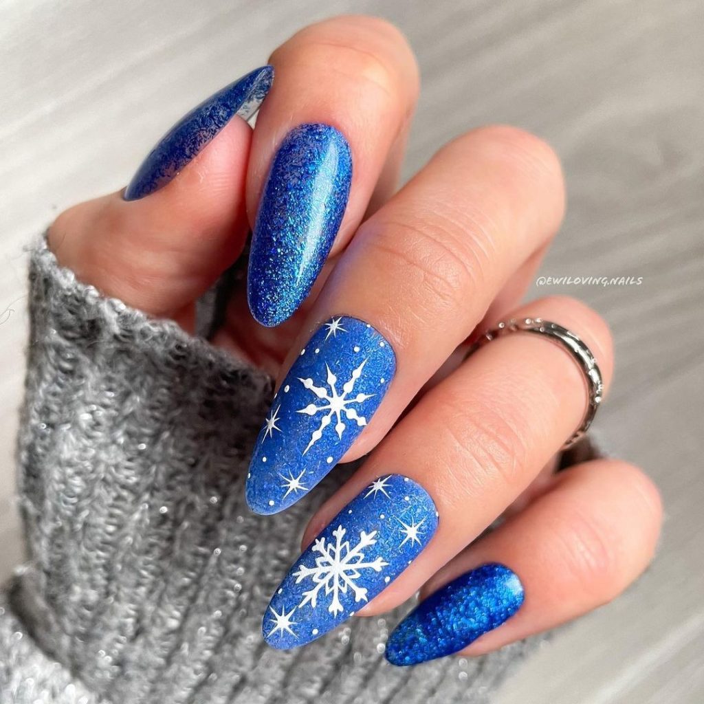 Almond Nails Winter 2024 - 2025: Chic and Timeless 22 Ideas for the Season