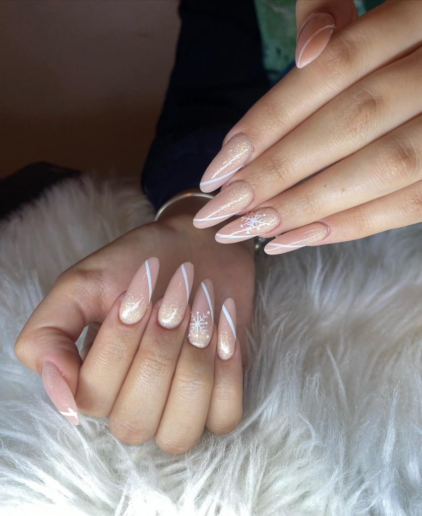 Snowflake Nails 21 Ideas 2024-2025: Winter’s Magical Nail Art Trends