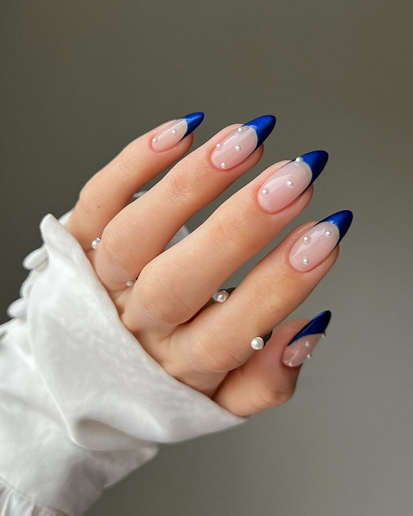 Winter Nails Colors: Trendy 25 Ideas to Brighten the Cold Season