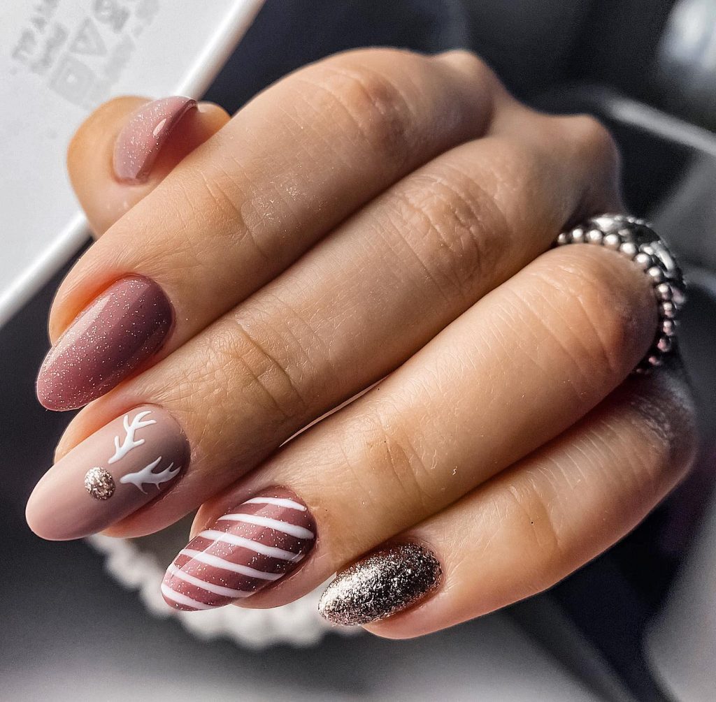 Winter Nails Acrylic 2024 - 2025: A Season of Boldness and Elegance 22 Ideas