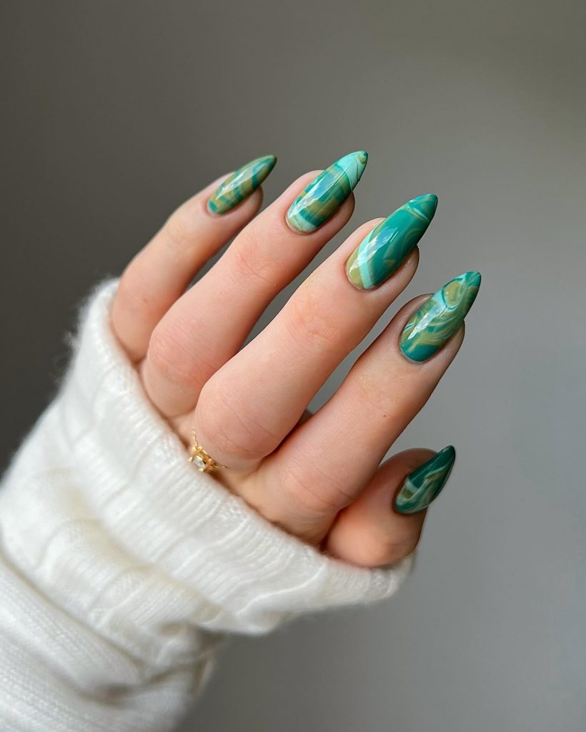 Winter Nails Colors: Trendy 25 Ideas to Brighten the Cold Season