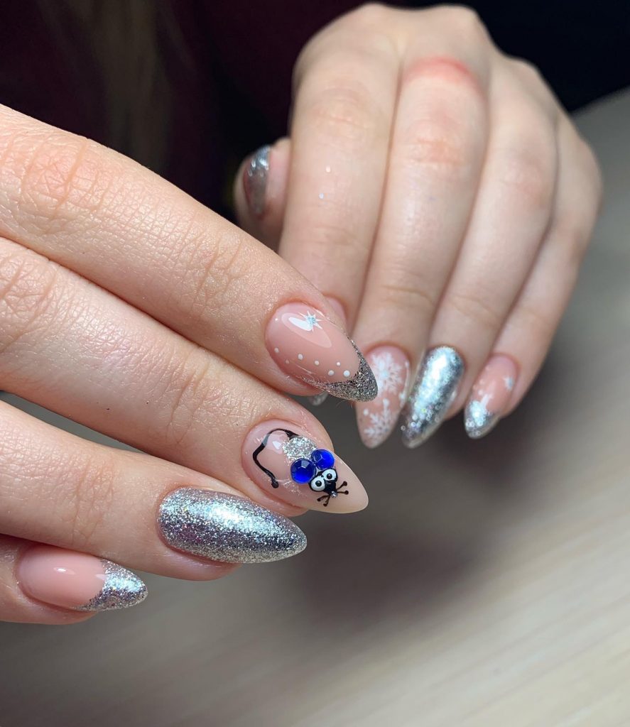 Almond Nails Winter 2024 - 2025: Chic and Timeless 22 Ideas for the Season