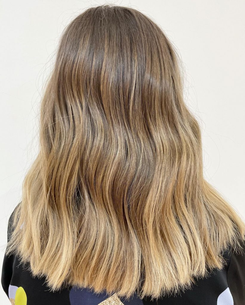 Caramel Hair Color 2025 21 Ideas: Warm and Radiant Trends for the New Year