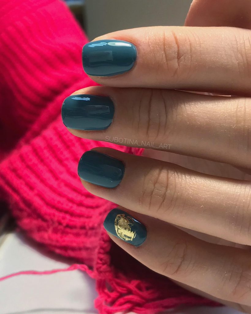 Winter Short Nails: 25 Ideas and Inspo for Your Seasonal Look