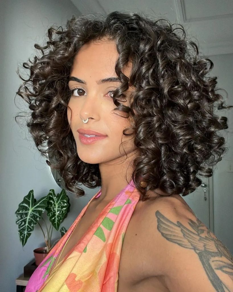 Short Curly Haircuts for 2025: Embrace Your Natural Curls with Trendy Styles 22 Ideas