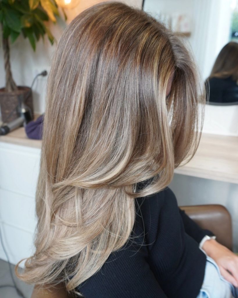 Bronde Hair Color 2025: The Perfect Balance for Every Season 23 Ideas