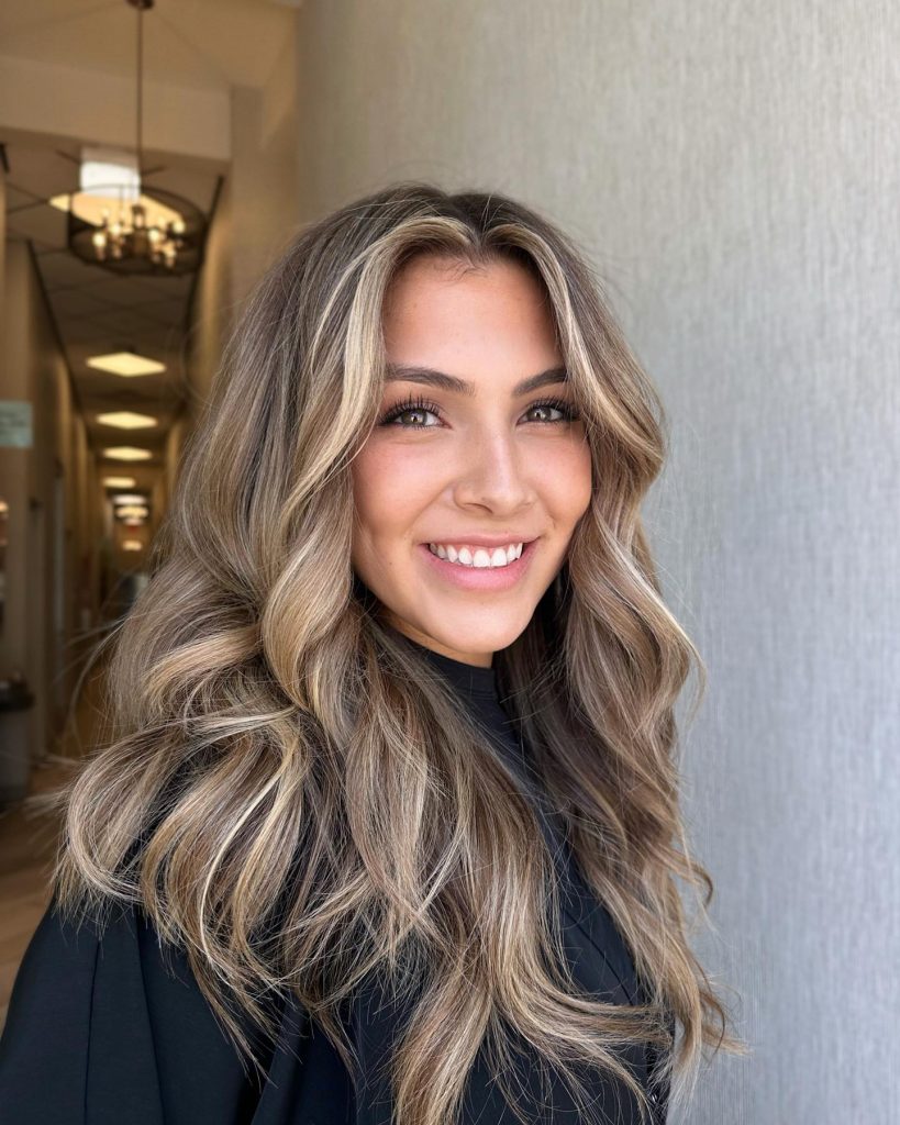 Bronde Hair Color 2025: The Perfect Balance for Every Season 23 Ideas