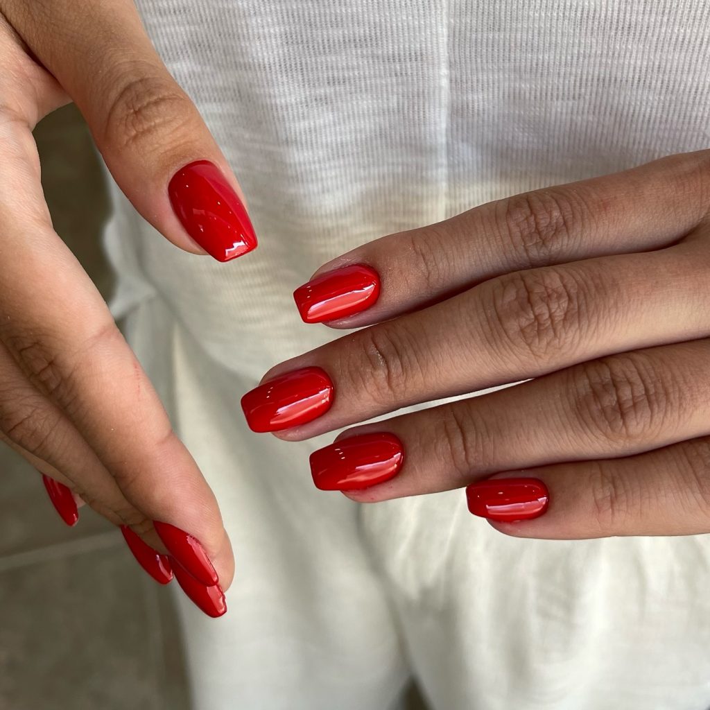 Red Holiday Nails 2024 - 2025: Festive Inspiration for Every Style 22 Ideas