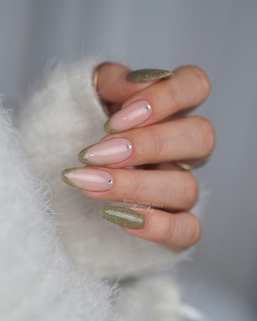 Simple Winter Nails 2024 - 2025: Stunning Ideas for the Season