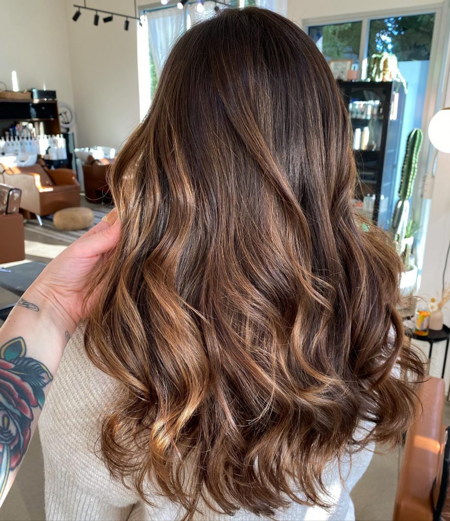 Caramel Hair Color 2025 21 Ideas: Warm and Radiant Trends for the New Year