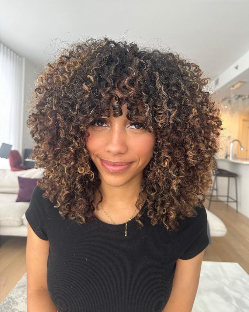 Short Curly Hair with Layers 23 Ideas 2025: Effortless Styles for Every Woman