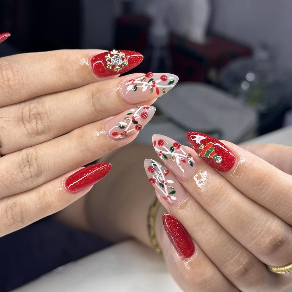 Red Holiday Nails 2024 - 2025: Festive Inspiration for Every Style 22 Ideas