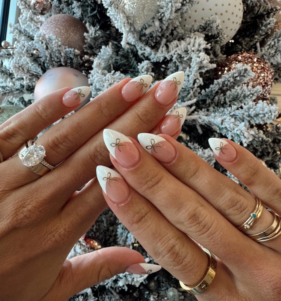 Winter Nail Designs 2024 - 2025: Chic and Elegant 23 Ideas for the Season