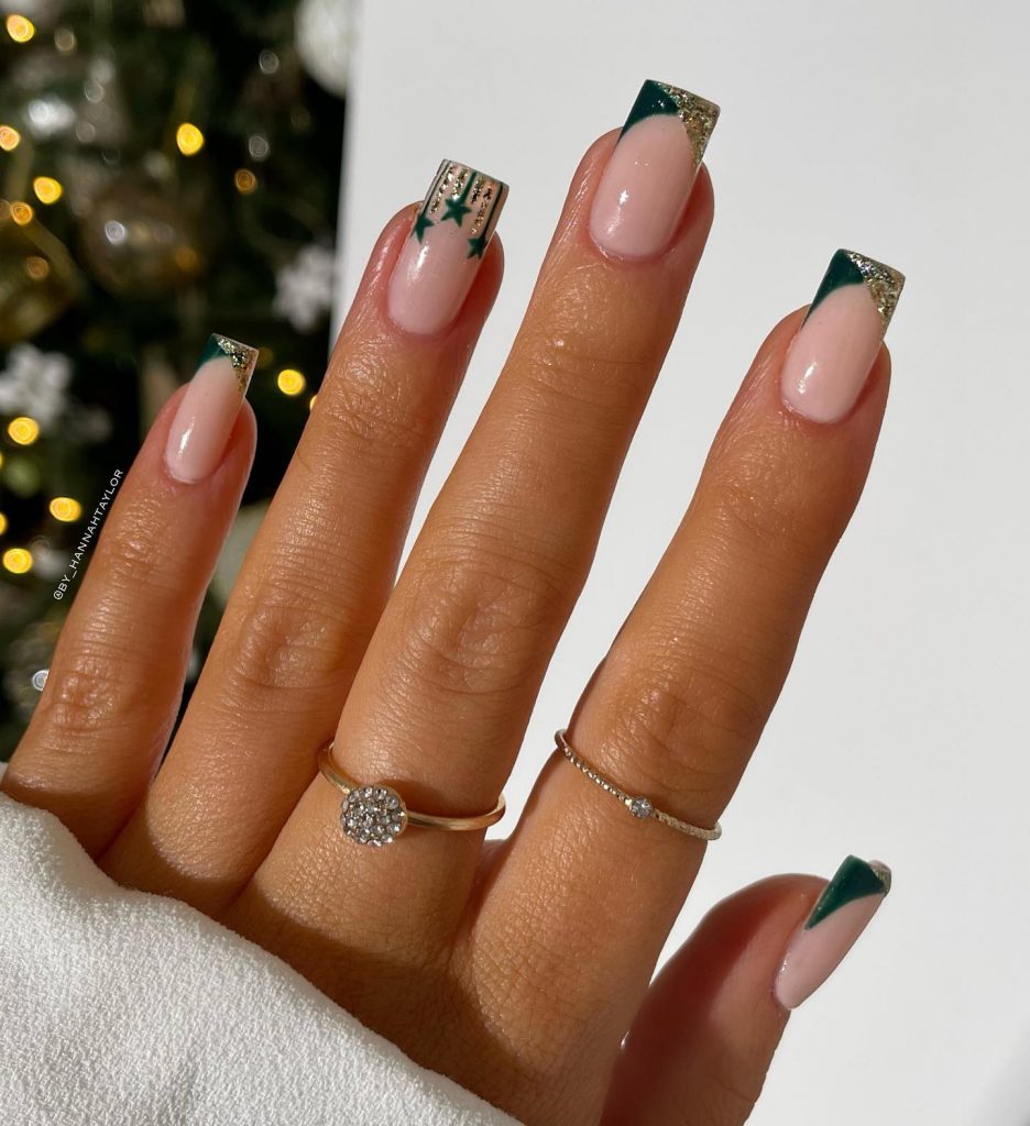 Xmas Nails 24 Ideas: Stylish and Simple Holiday Designs