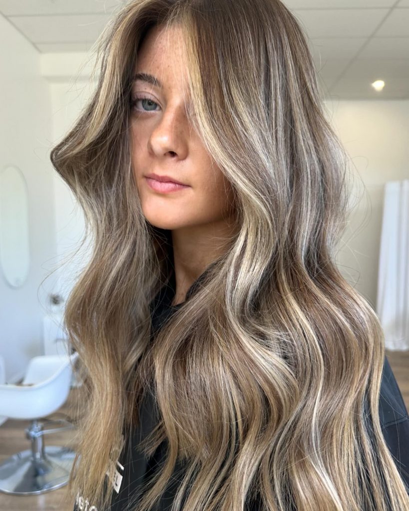 Bronde Hair Color 2025: The Perfect Balance for Every Season 23 Ideas