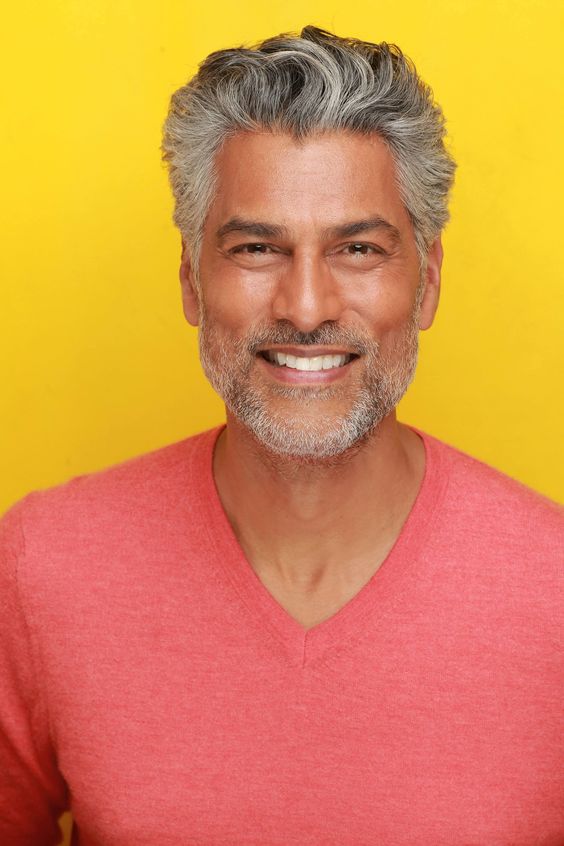 Trendy Hairstyles for Men Over 50 - 2025: Best Looks to Stay Stylish and Modern 20 Ideas