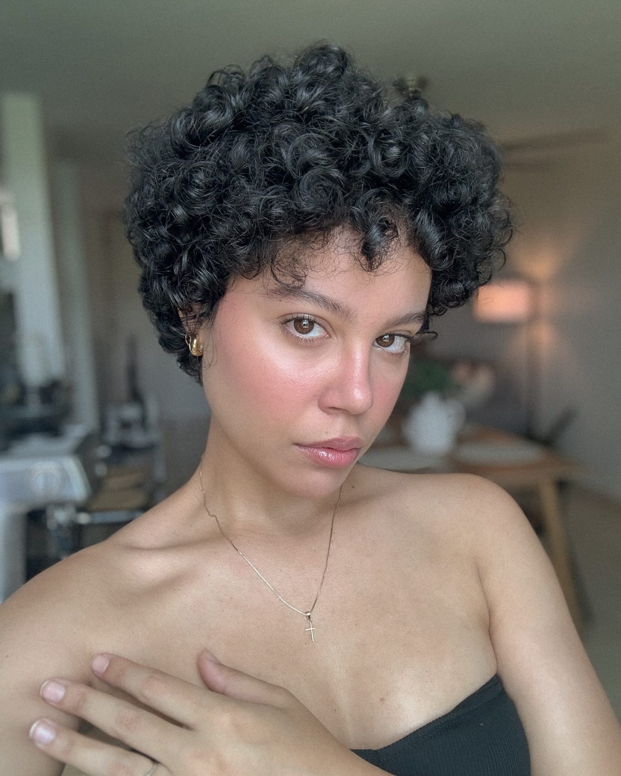 22 Trendy Short Curly Haircuts for Women in 2025 – Natural Curls, Bobs ...