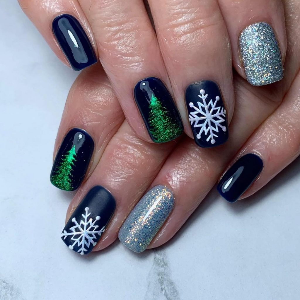 Snowflake Nails 21 Ideas 2024-2025: Winter’s Magical Nail Art Trends